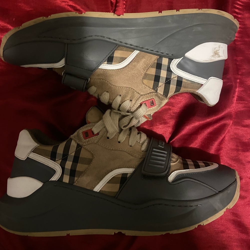 burberry shoes size 42